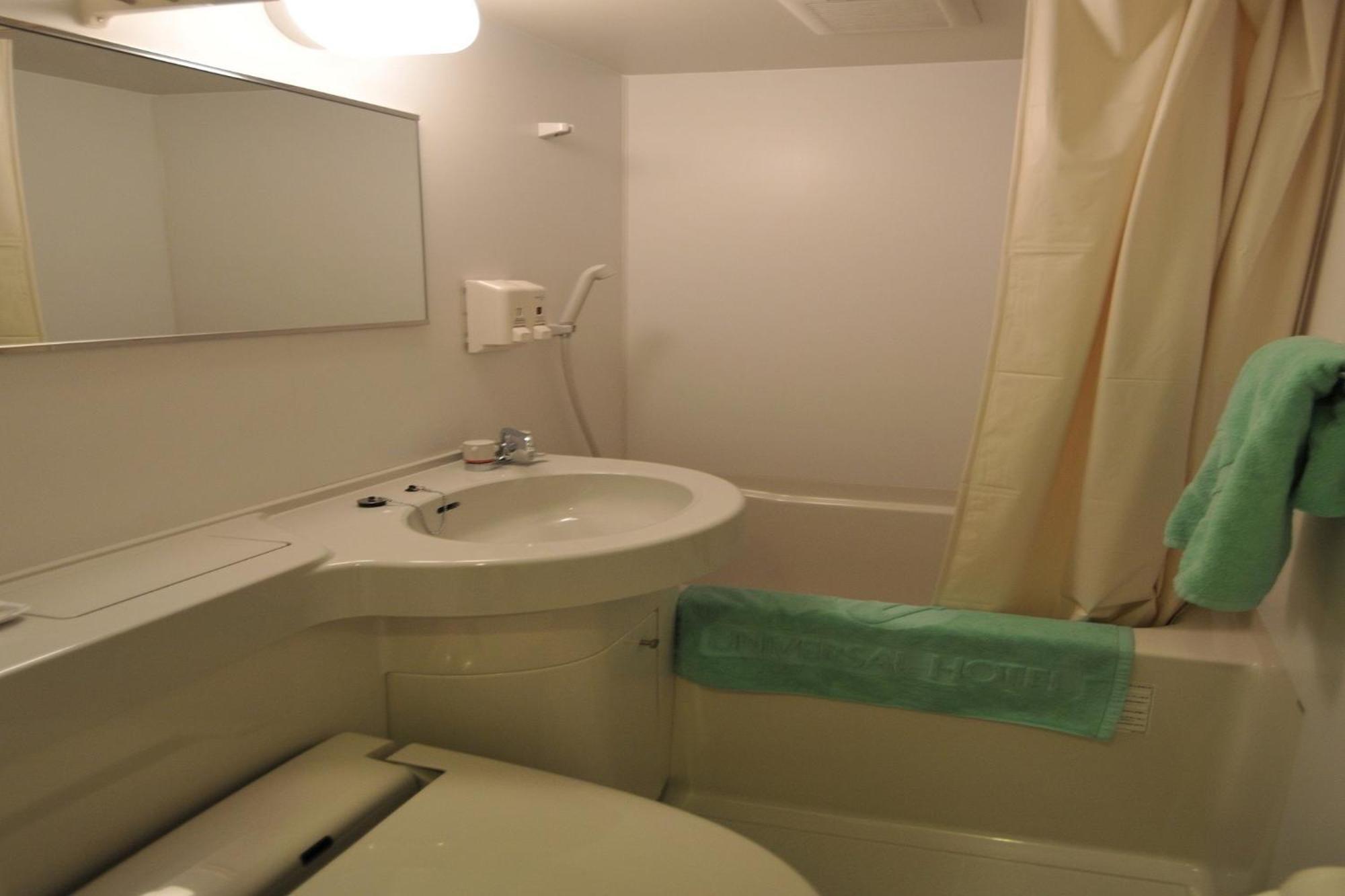 Okayama Ekimae Universal Hotel Экстерьер фото