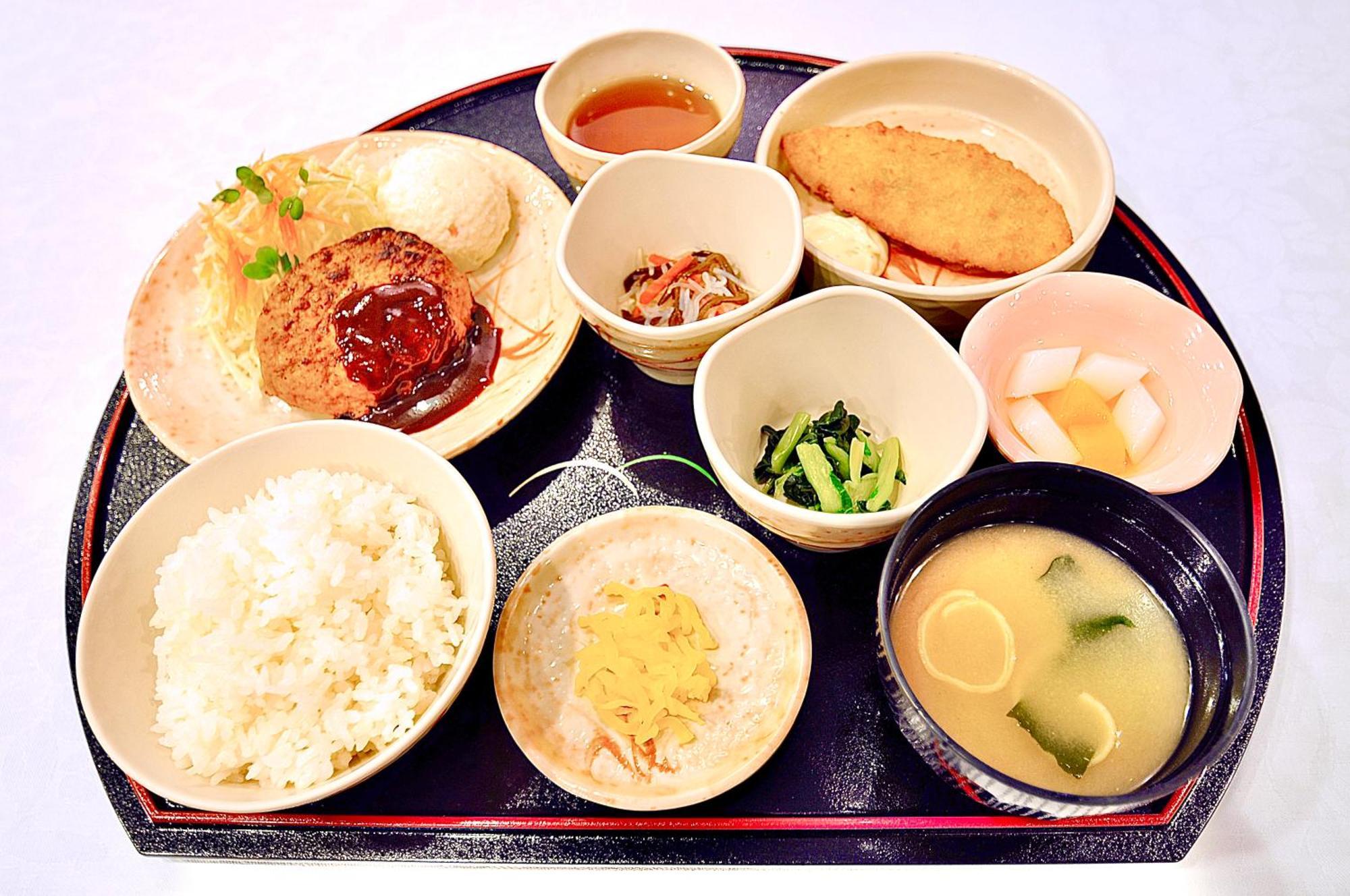 Okayama Ekimae Universal Hotel Экстерьер фото