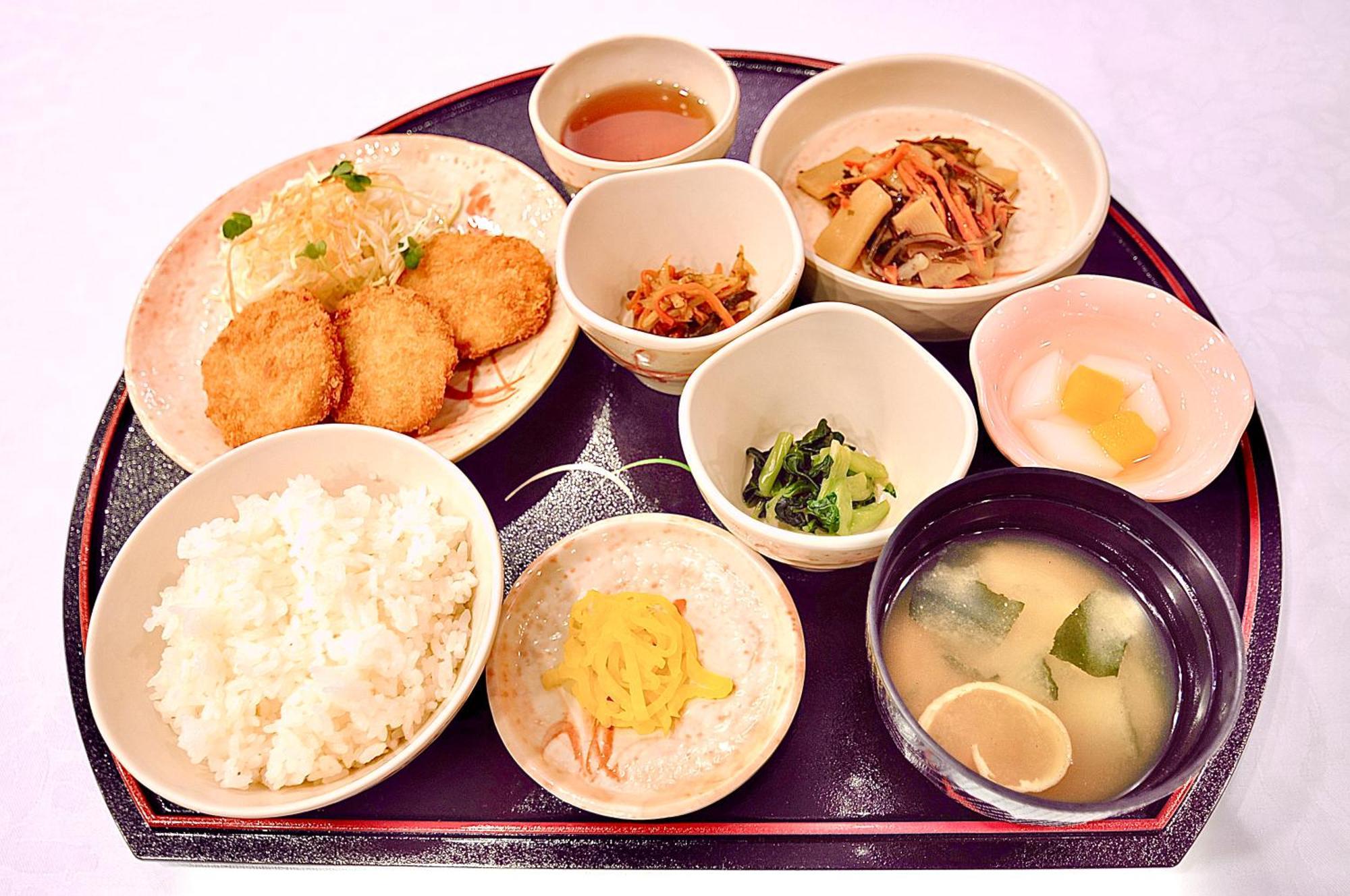 Okayama Ekimae Universal Hotel Экстерьер фото