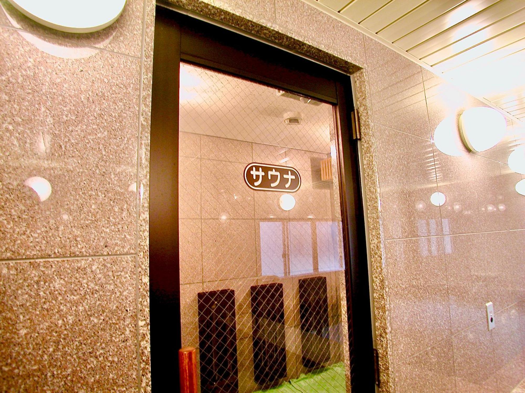 Okayama Ekimae Universal Hotel Экстерьер фото